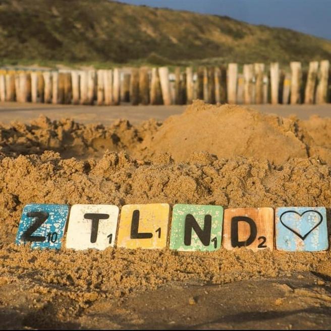 Ztlnd Familylodge Zoutelande Exteriör bild